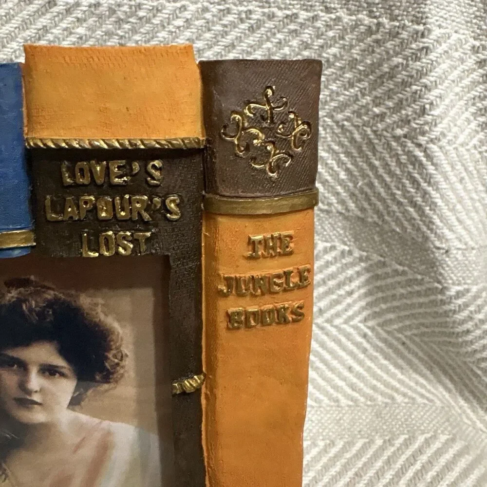 Vintage Resin Classic Books Novelty Picture Frame 3.5x5 Globe
